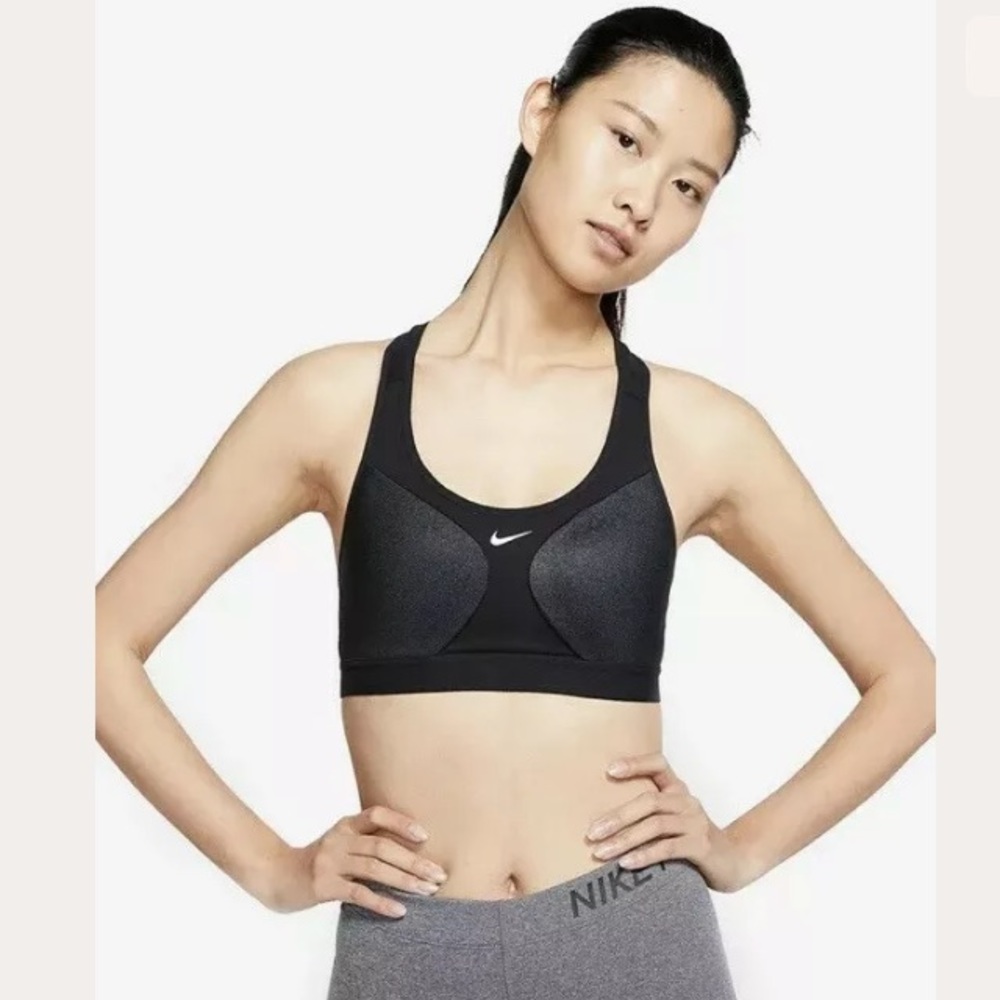 NWT$70 Women’s XS Nike High Support Sports Bra